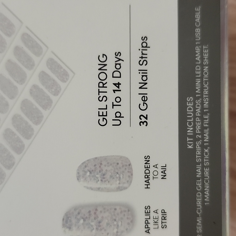Brand New DASHING DIVA GLAZE LED SEMI-CURED SALON GEL NAIL EFFECTS - Picture 5 of 8
